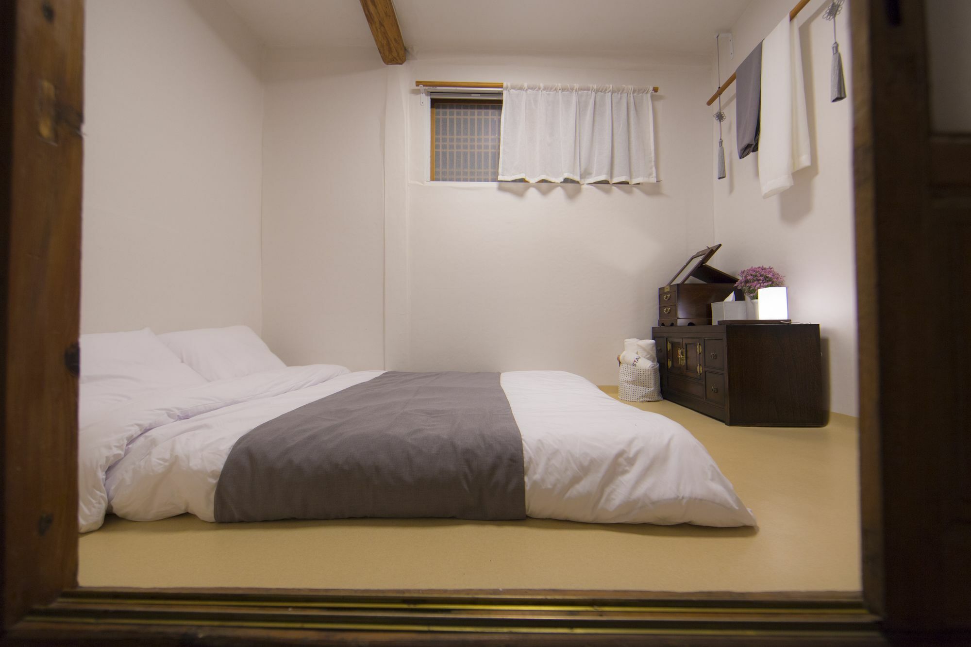 Stay 256 Hanok Guest House Сеул Экстерьер фото