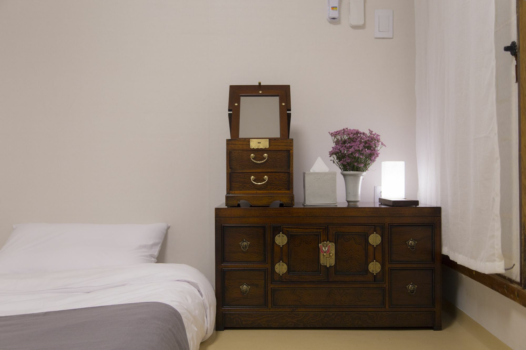 Stay 256 Hanok Guest House Сеул Экстерьер фото
