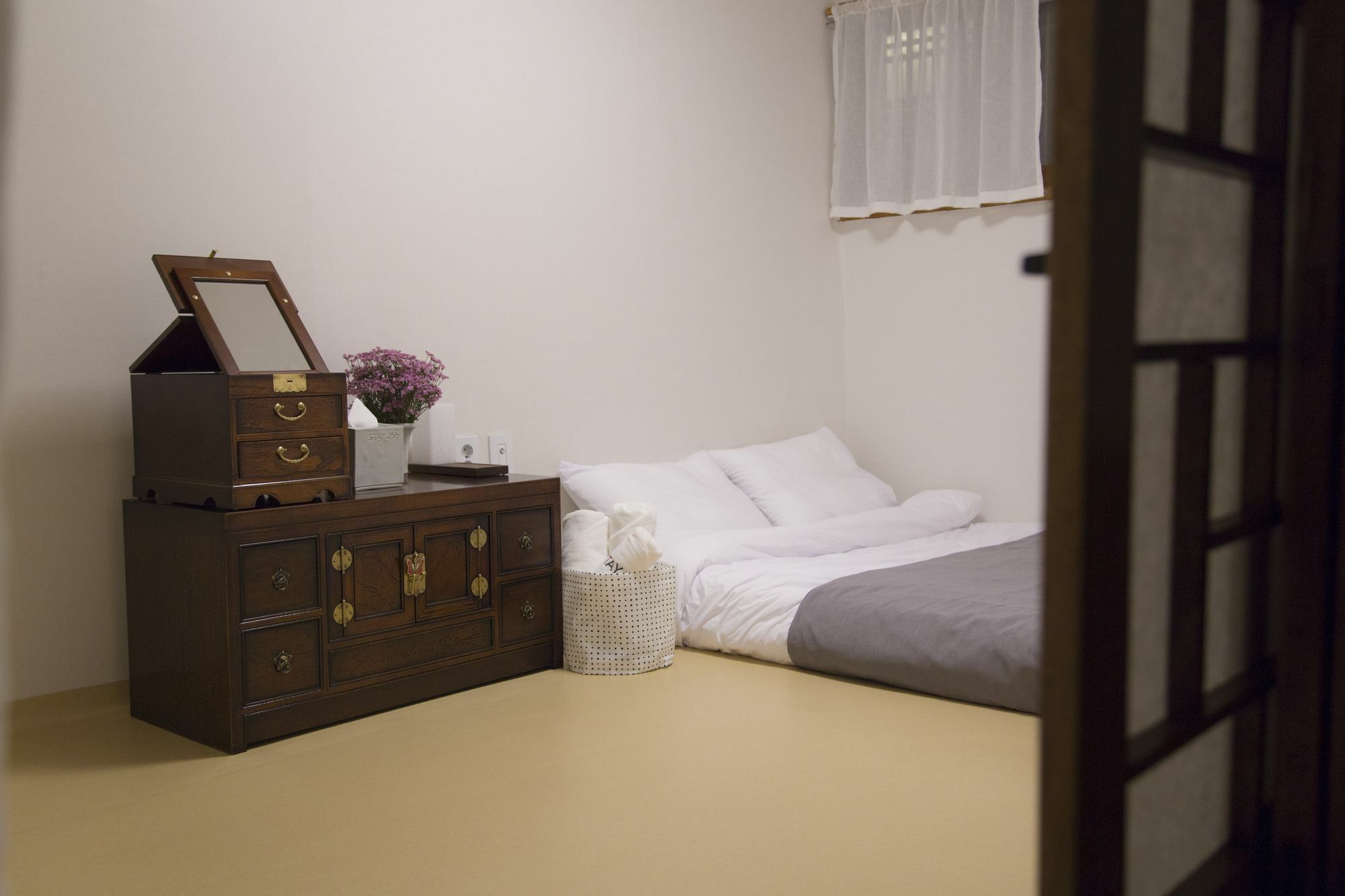 Stay 256 Hanok Guest House Сеул Экстерьер фото