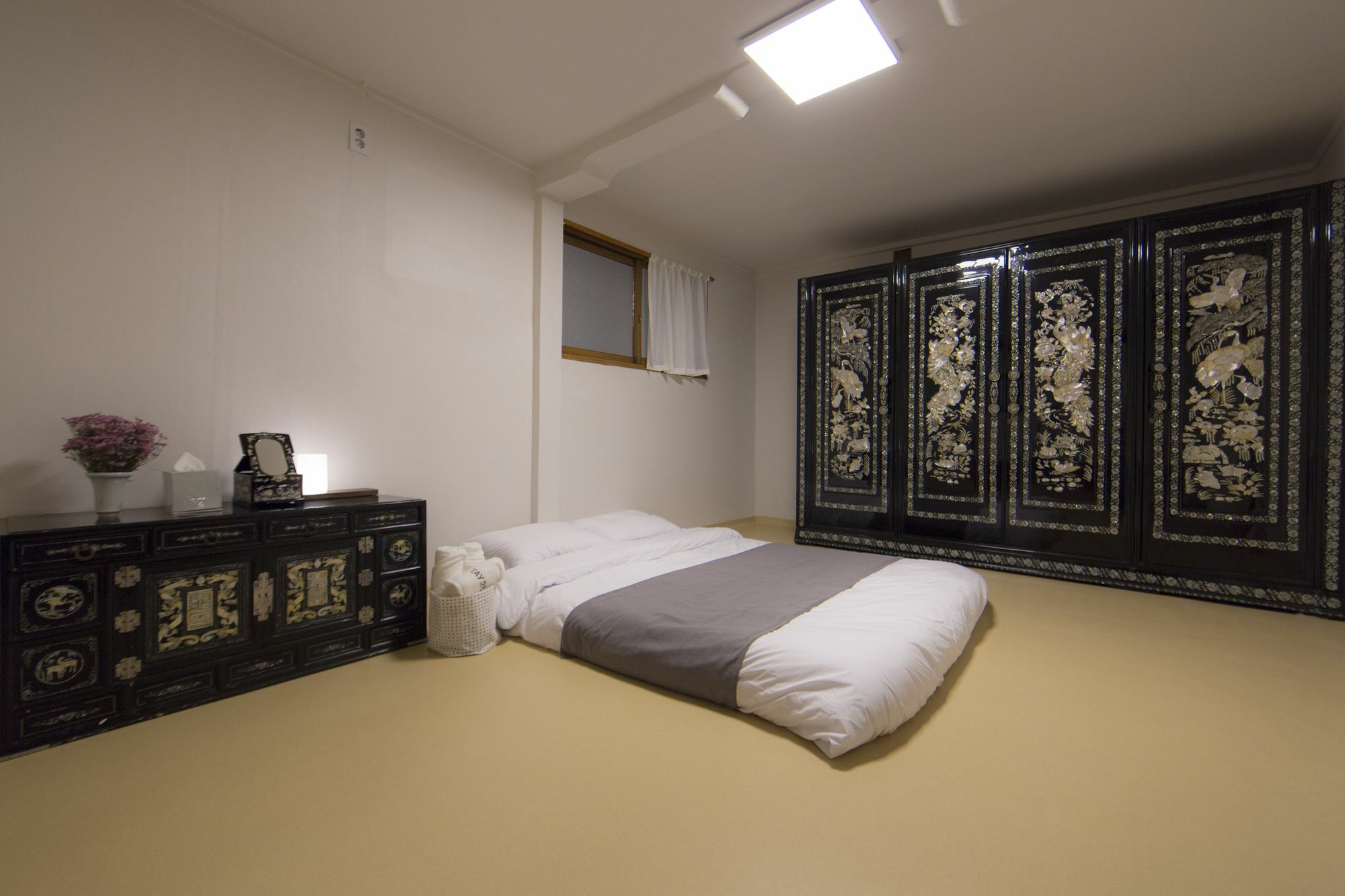 Stay 256 Hanok Guest House Сеул Экстерьер фото