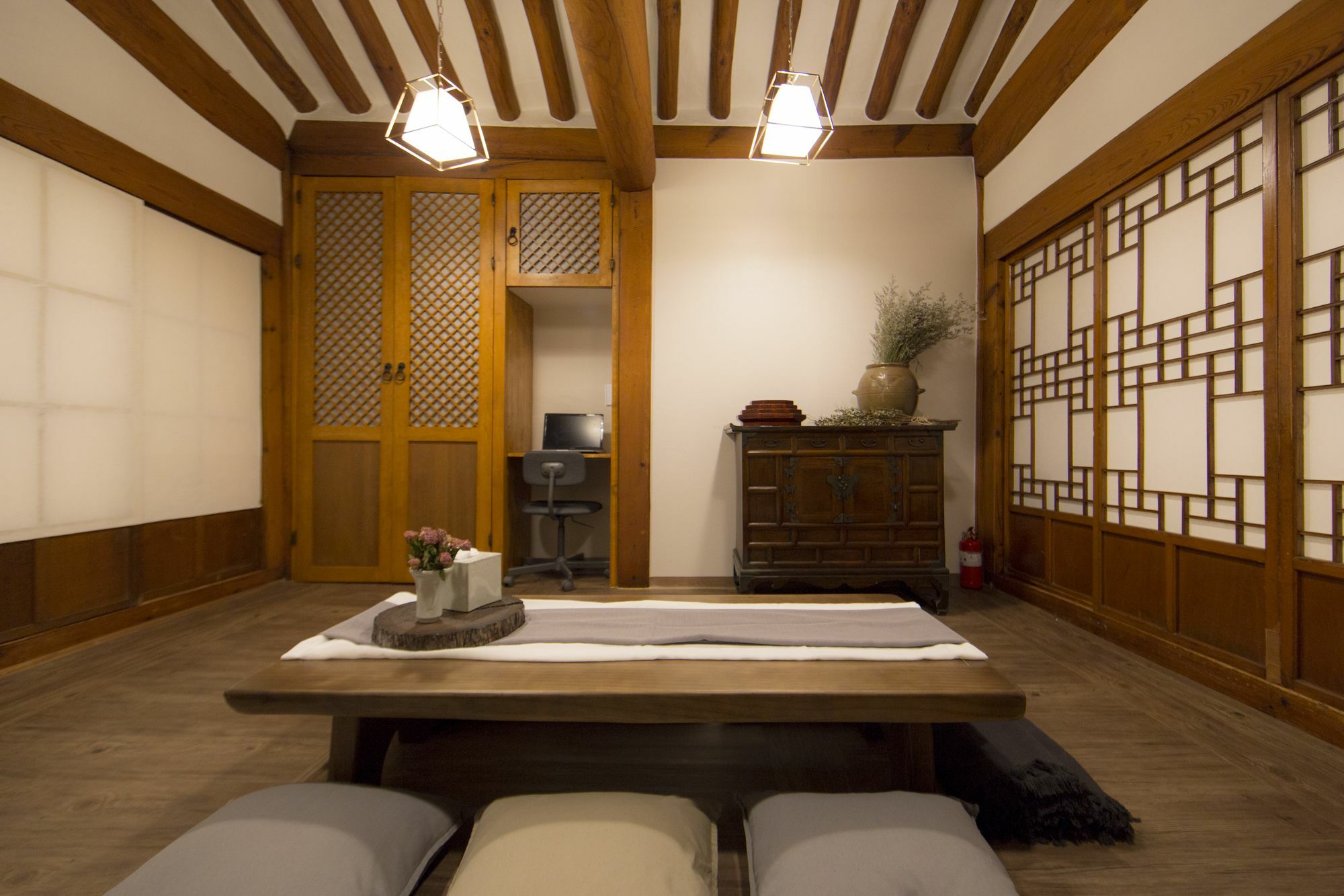 Stay 256 Hanok Guest House Сеул Экстерьер фото